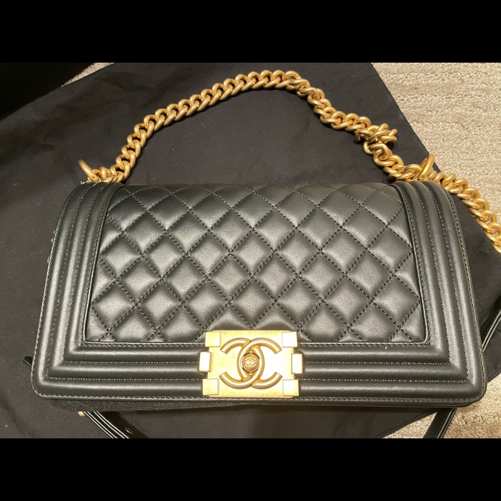 Medium Chanel Le boy golden chain